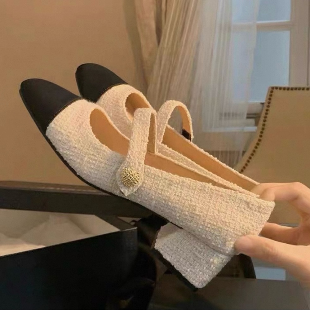 Elegant Cream and Black Women's Loafers